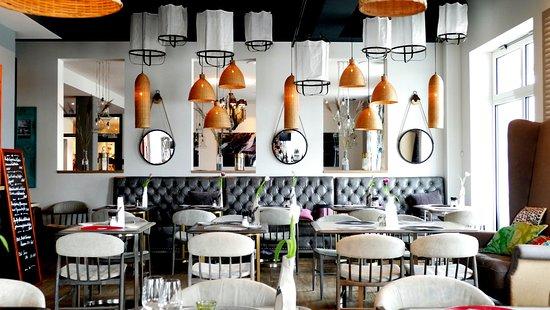 Easy Restaurant