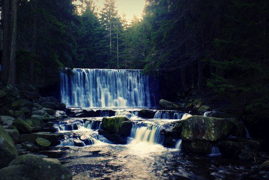 Wilder Wasserfall
