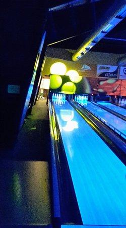 XL Bowling